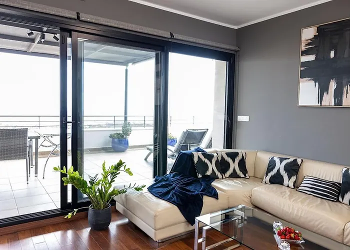 Ocean View Iri Apartament